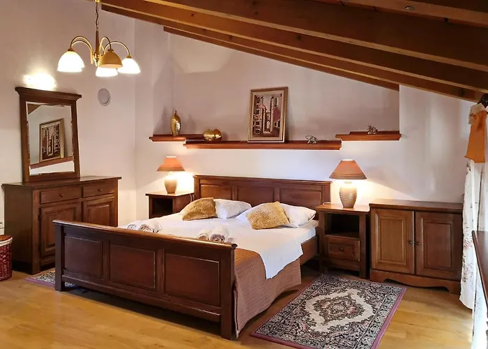 Family Friendly House With A Swimming Pool Draga Bascanska, Krk - 19204 Σπίτι διακοπών