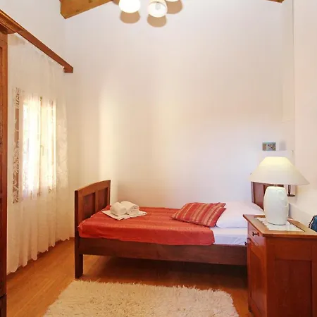 Family Friendly House With A Swimming Pool Draga Bascanska, Krk - 19204 *